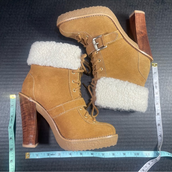 Michael Kors Derby Lace up Suede and faux Sherpa lined/cuffs 5.5M PRICE FIRM - Picture 8 of 10